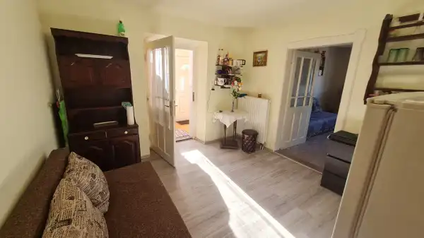 Eladó családi ház, Baracs 1+2 szoba 80 m² 26.9 M Ft