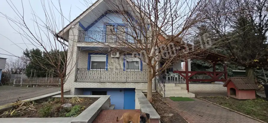 eladó családi ház, Nagyvenyim