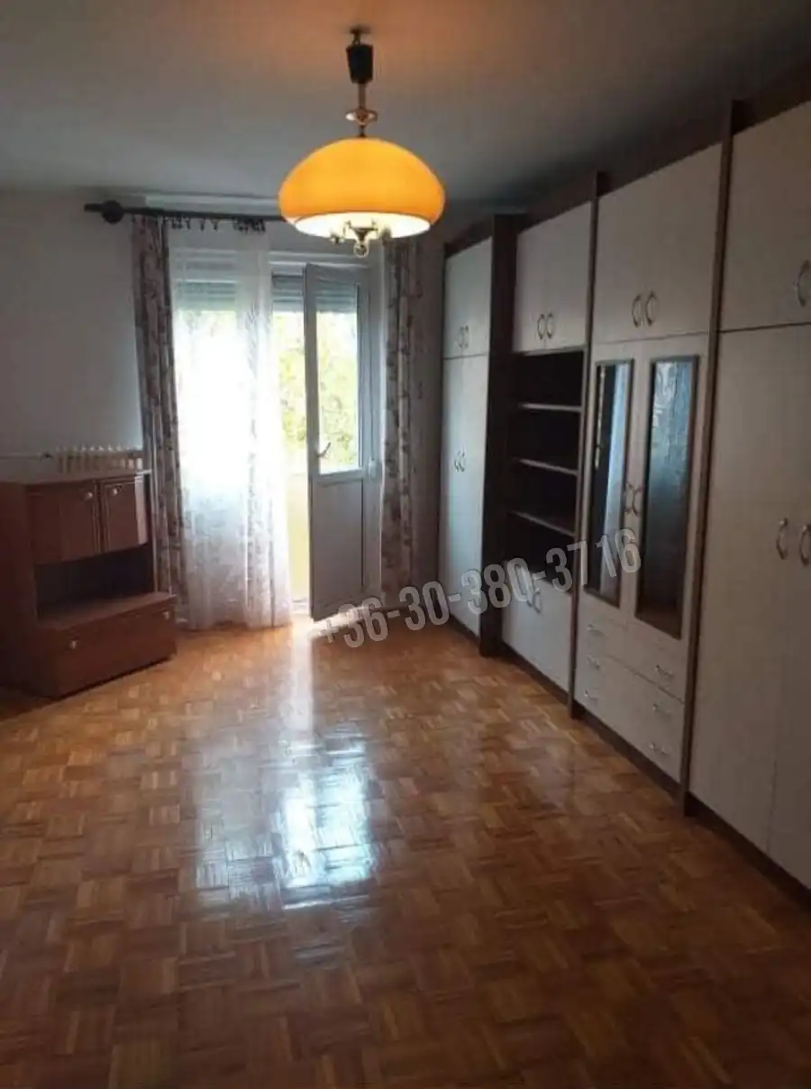 eladó panellakás, Dunaújváros