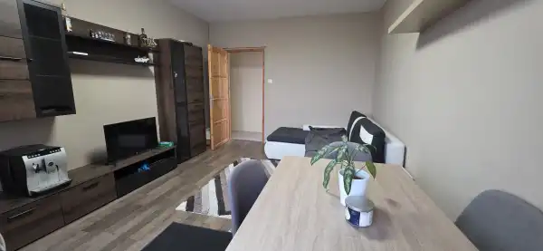 Eladó panellakás, Dunaújváros 2 szoba 53 m² 34.9 M Ft