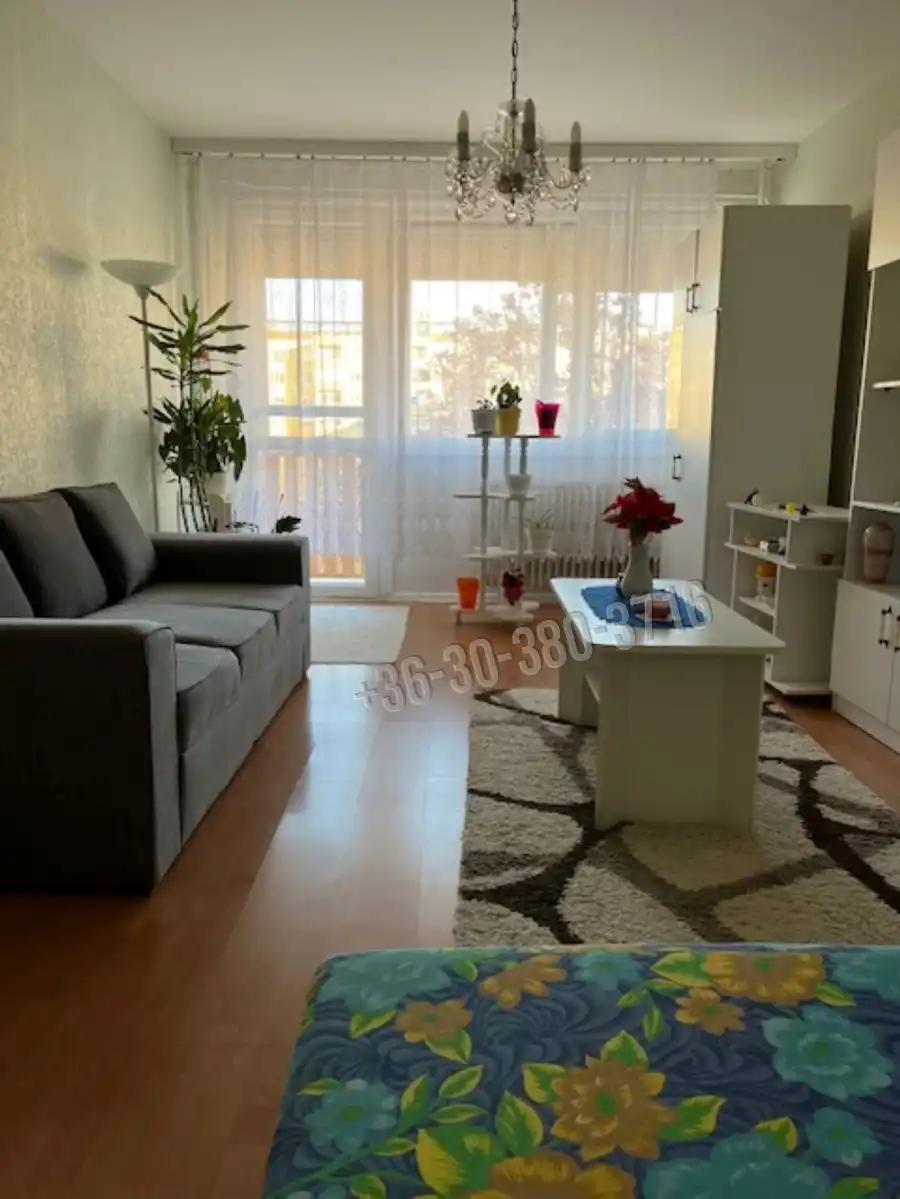 eladó panellakás, Dunaújváros