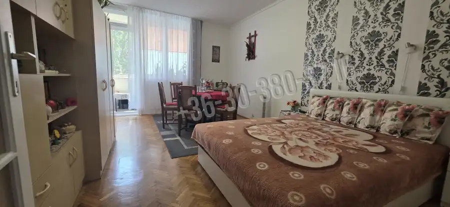 eladó panellakás, Dunaújváros