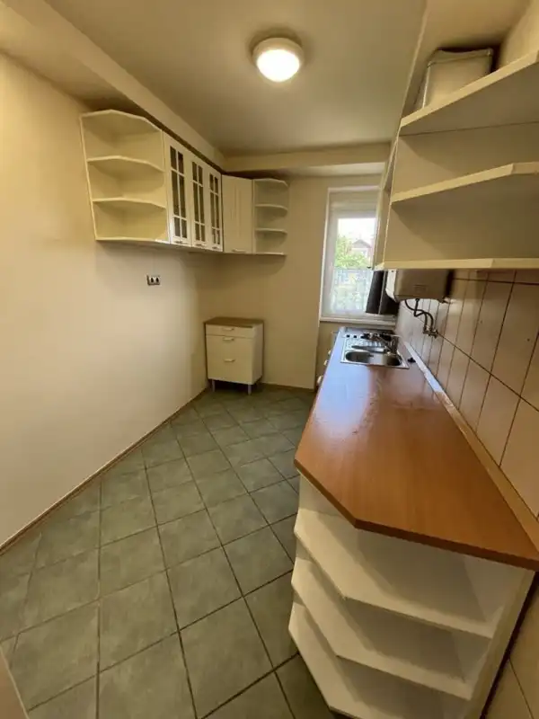 Eladó téglalakás, Dunaújváros 1 szoba 35 m² 25.9 M Ft