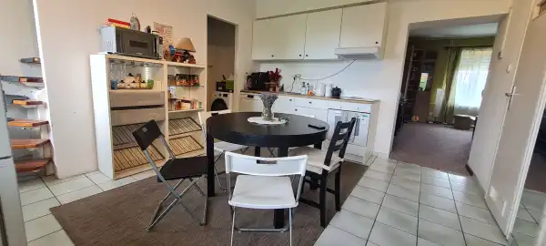 Eladó téglalakás, Dunaújváros 6 szoba 123 m² 68 M Ft