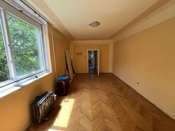 Eladó téglalakás, Dunaújváros 1 szoba 35 m² 13.5 M Ft
